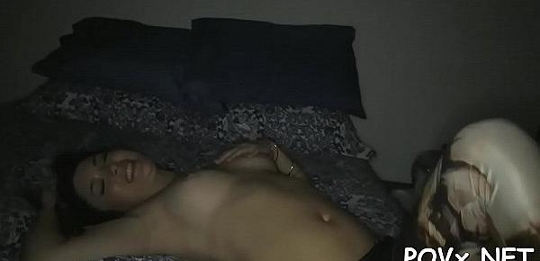  Teenie has performed gripping foreplay to have a fun wild sex